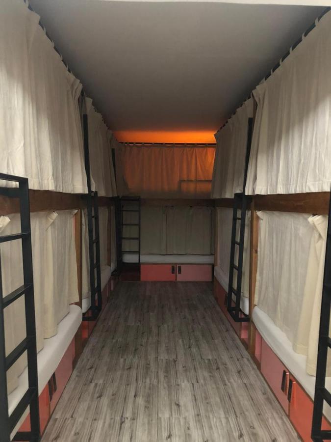 Stellar Capsules Hostel Σεμινιάκ Εξωτερικό φωτογραφία
