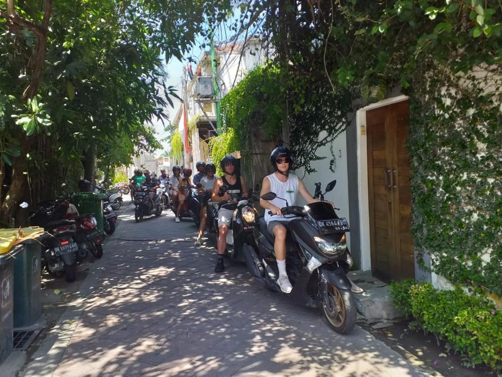 Stellar Capsules Hostel Σεμινιάκ Εξωτερικό φωτογραφία Street in Canggu